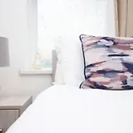 Апартаменти Willkommen In Unserem 2-schlafzimmer-apartment Fuer 5 Gaeste By Interhome
