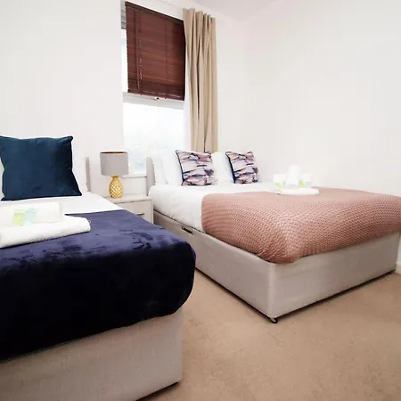 Willkommen In Unserem 2-schlafzimmer-apartment Fuer 5 Gaeste By Interhome Bristol