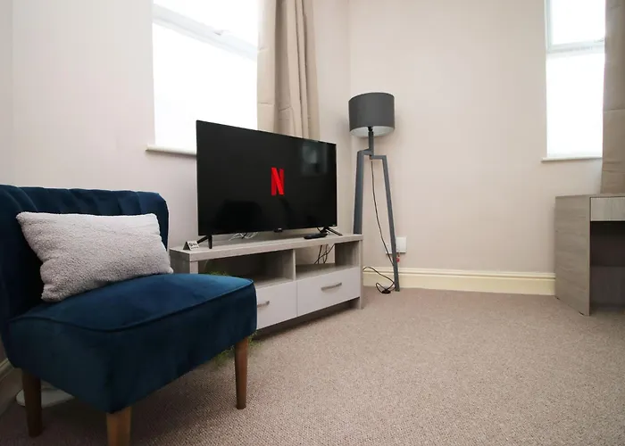 Willkommen In Unserem 2-schlafzimmer-apartment Fuer 5 Gaeste By Interhome Apartment *