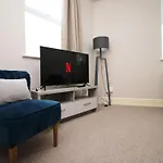 Willkommen In Unserem 2-schlafzimmer-apartment Fuer 5 Gaeste By Interhome Apartamento *