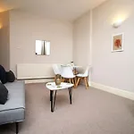 Willkommen In Unserem 2-schlafzimmer-apartment Fuer 5 Gaeste By Interhome Apartamento