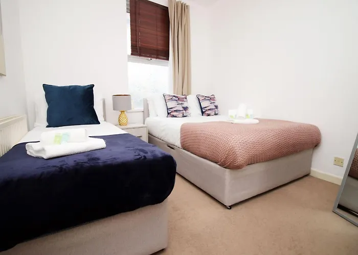 Willkommen In Unserem 2-schlafzimmer-apartment Fuer 5 Gaeste By Interhome Bristol