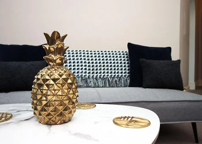 Willkommen In Unserem 2-schlafzimmer-apartment Fuer 5 Gaeste By Interhome *