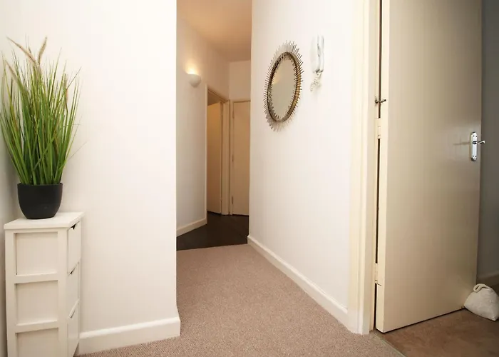 Willkommen In Unserem 2-schlafzimmer-apartment Fuer 5 Gaeste By Interhome *